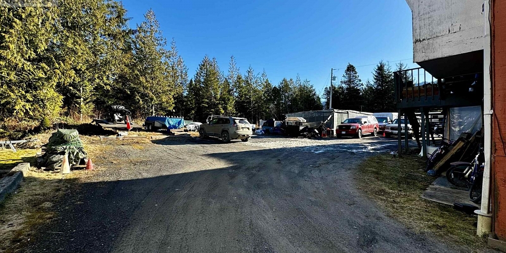 575 EVERGREEN DRIVE Port Edward Photo 10 575 EVERGREEN DRIVE Port Edward Photo 10